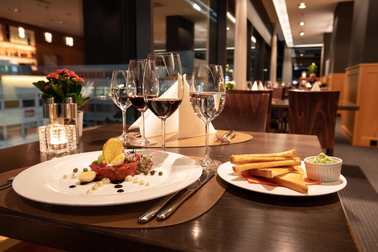 Mercure West Hotel 4*