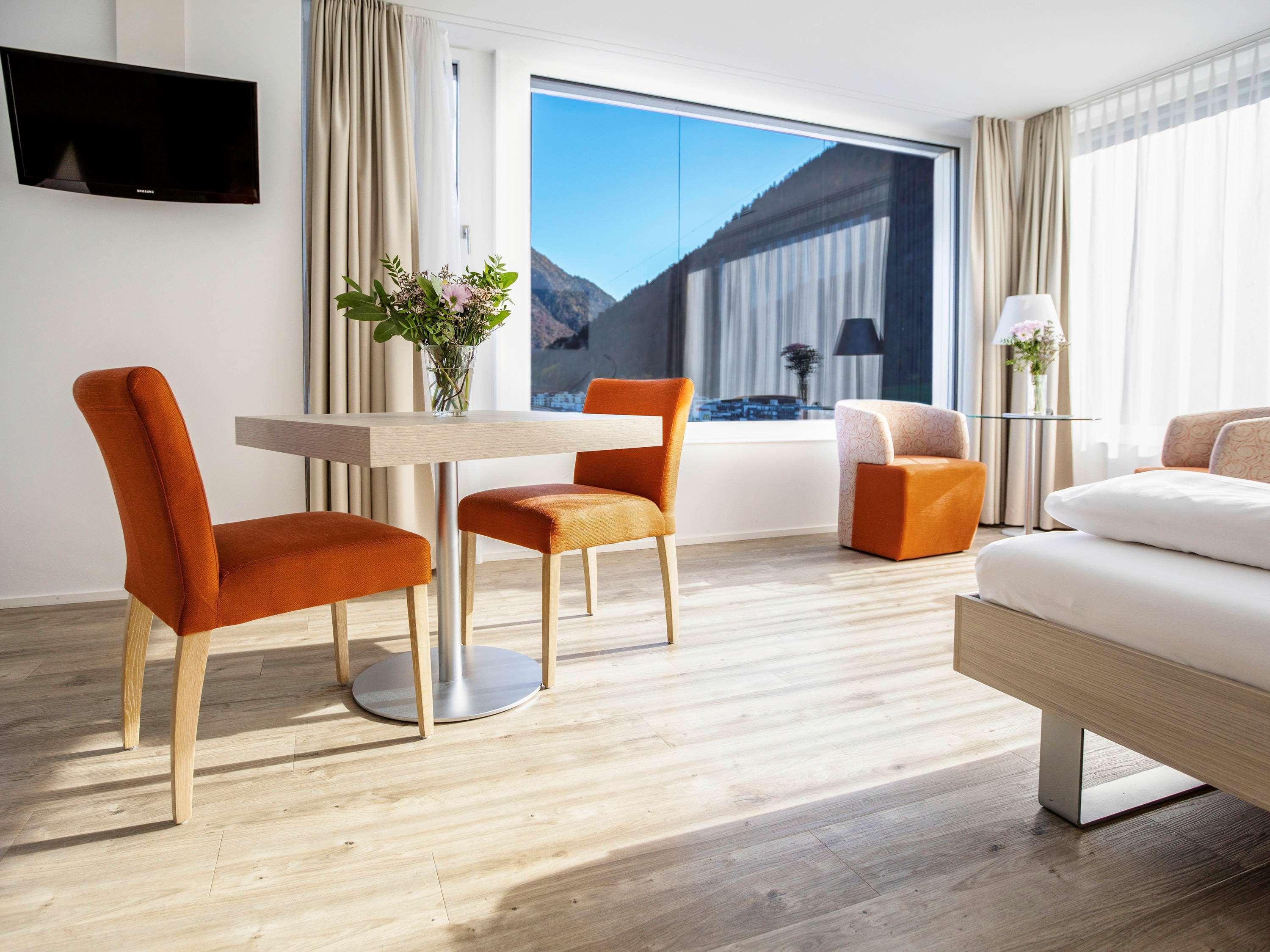 Mercure West