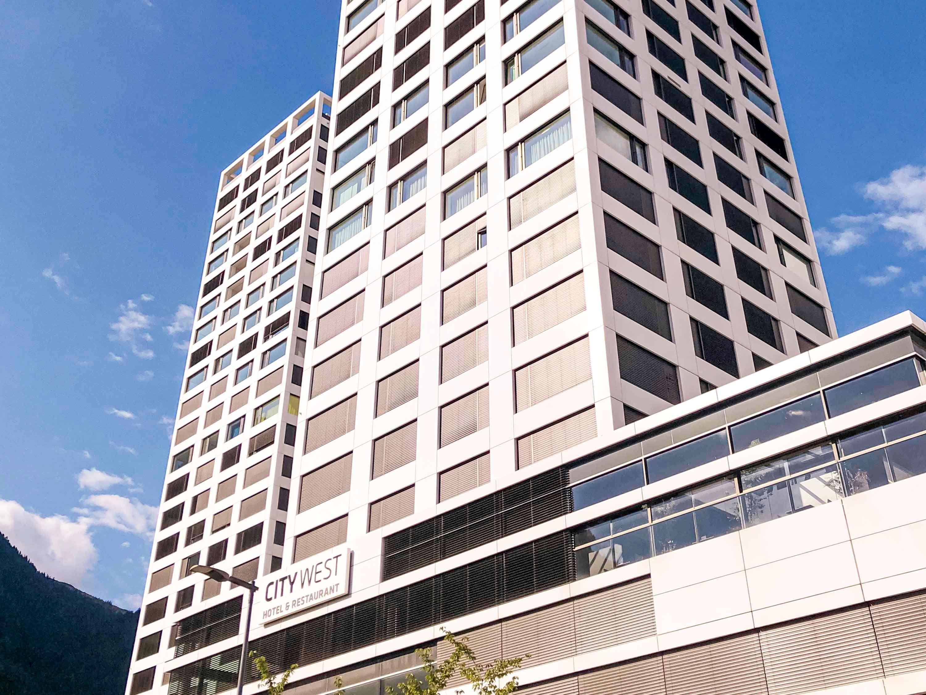 Hotel Mercure West 4*
