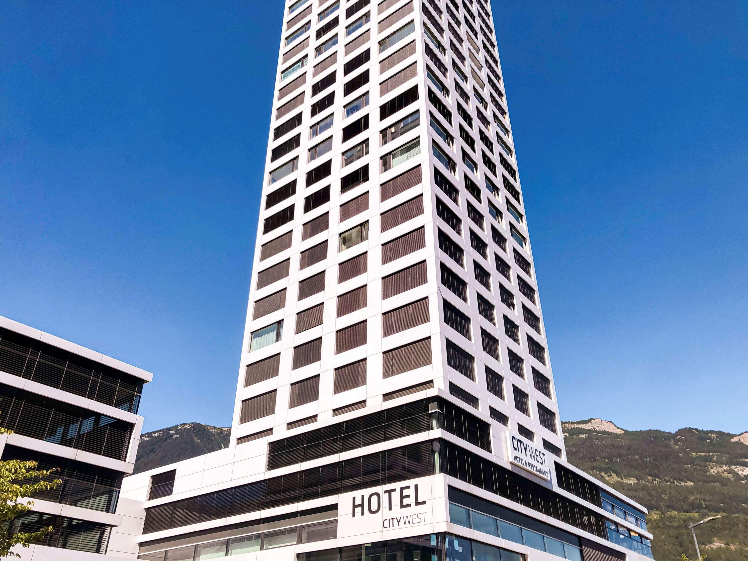 Hotel Mercure West