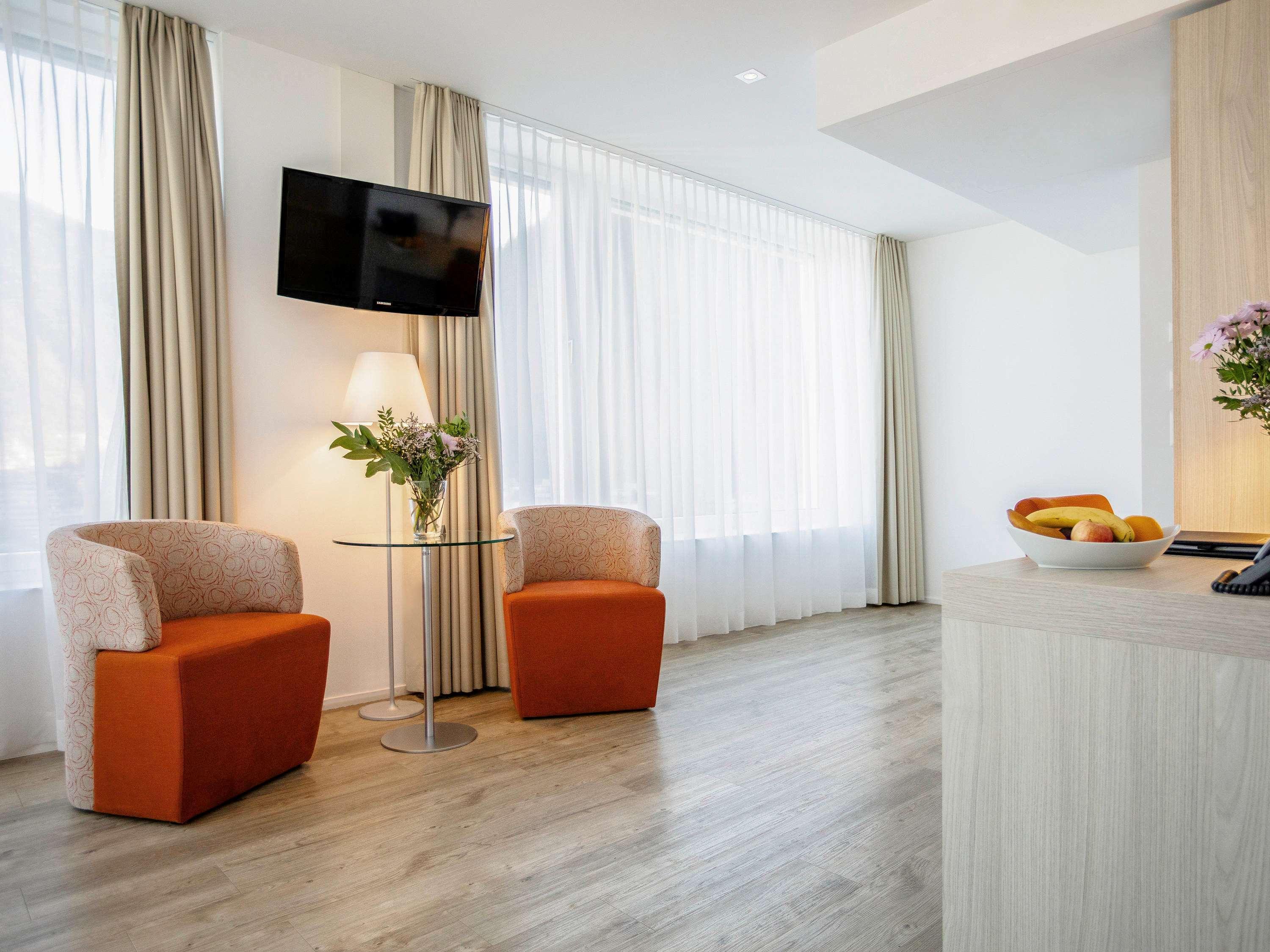 Hotel Mercure West 4*