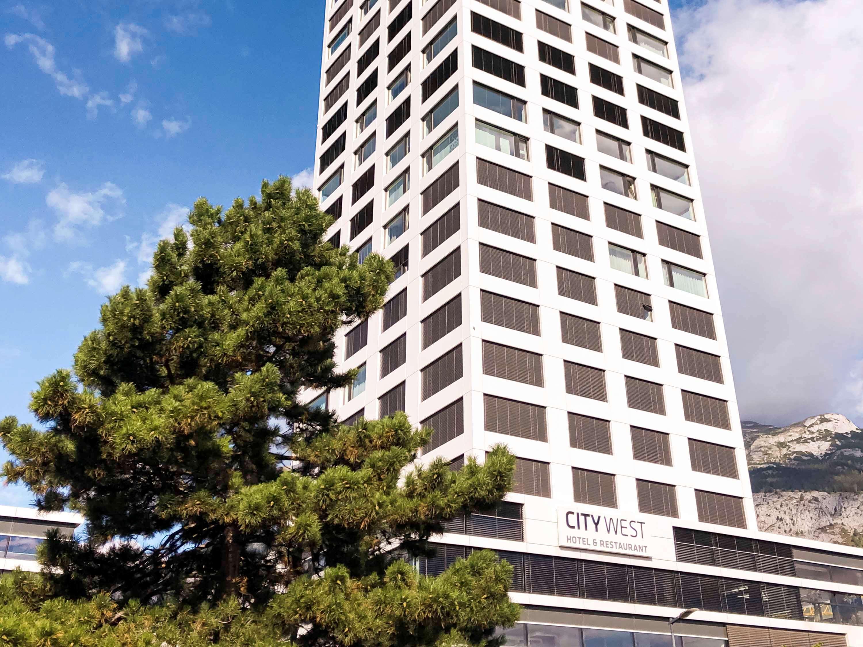 Mercure West Hotel